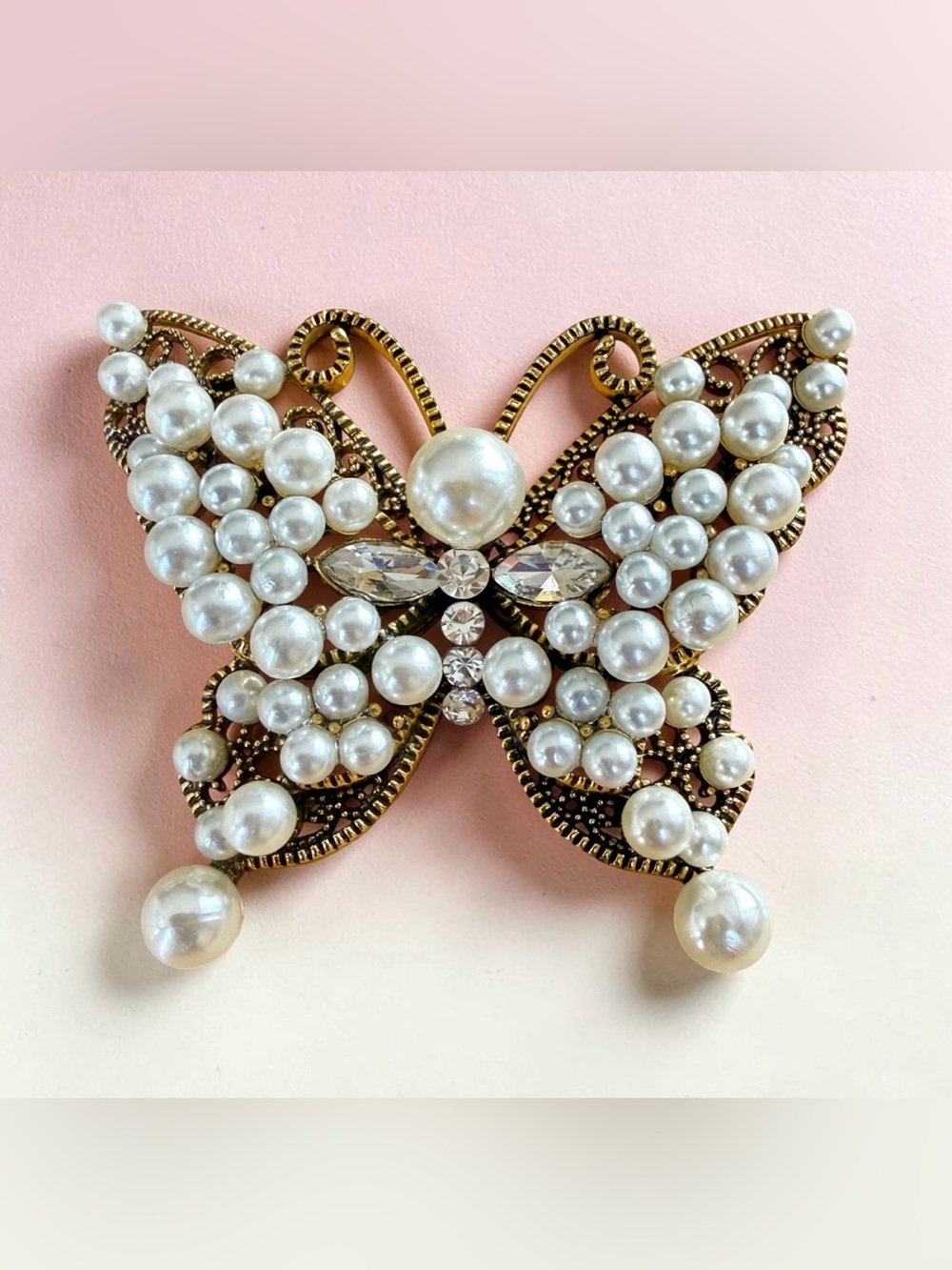 Beautiful Faux Pearl & Crystal Butterfly Brooch - Gold Tone
